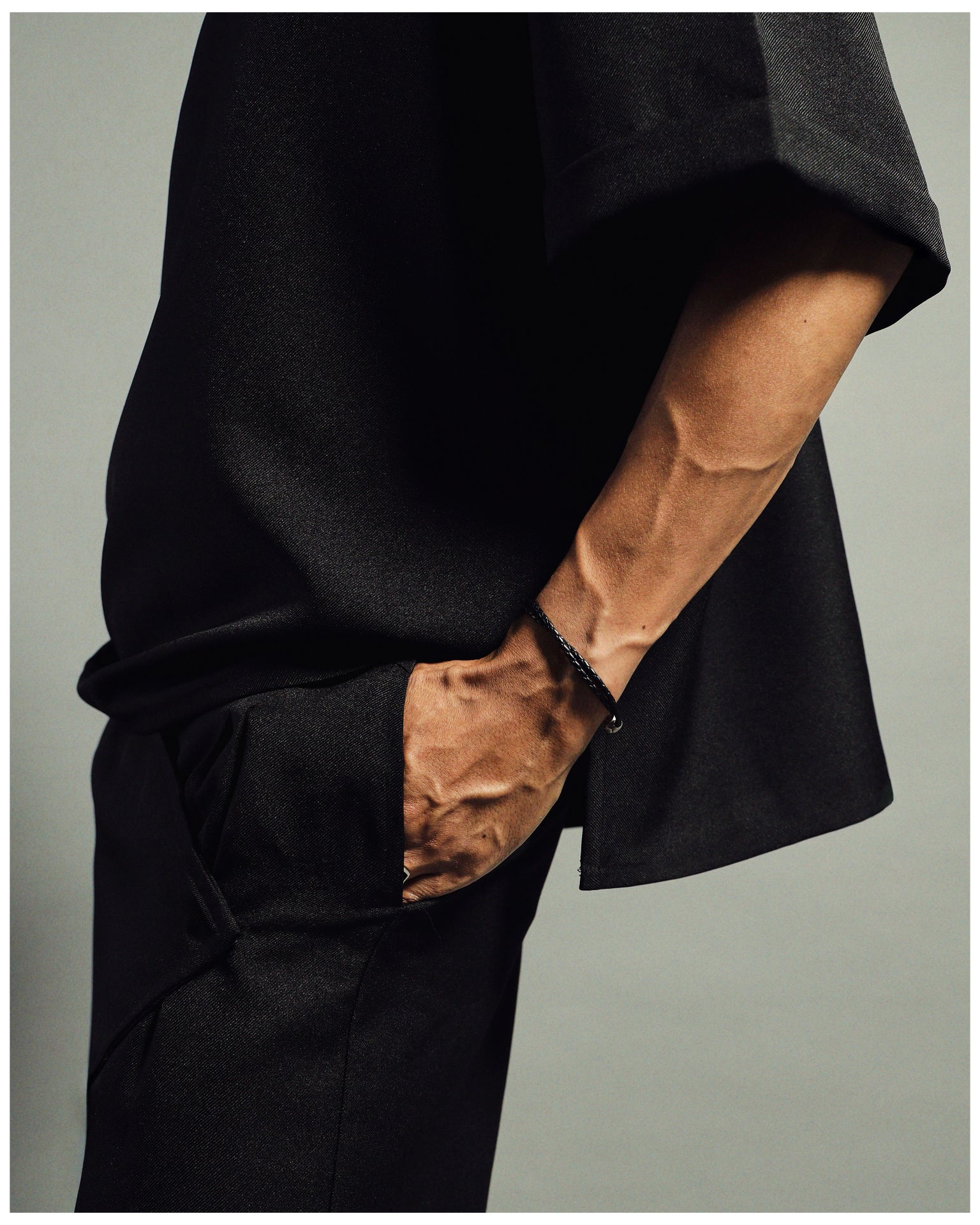 (PRE-ORDER) RIROYO IN BLACK